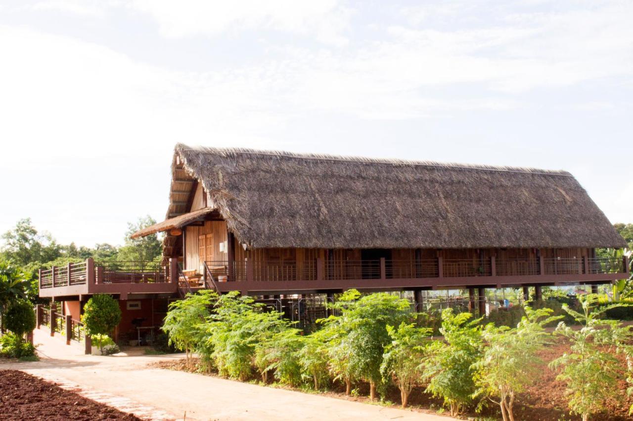 Nha May Man Krong No - Dak Nong Hotel Buon Kuop Exterior photo